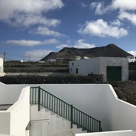Casa Los Volcanes *