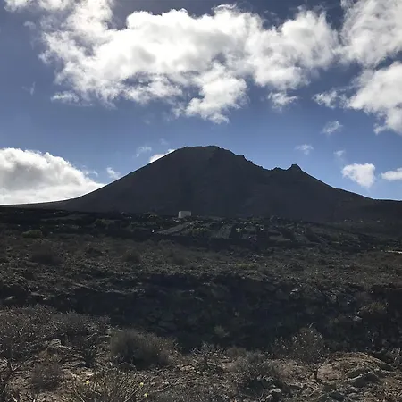 منزل ريفي Casa Los Volcanes